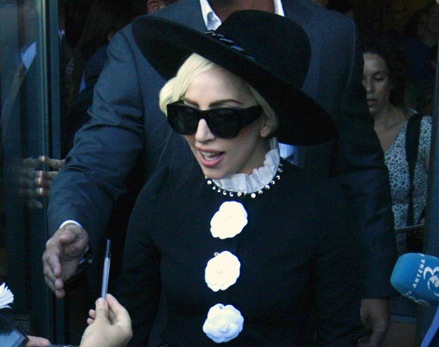 Video: Lady Gaga Bodyguard Takes Down Unruly Fan