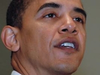 Obama Leads '&Acirc;&iexcl;Si Se Puede!' Cheer At Cesar Chavez Rally