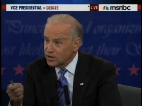 Biden Sticks Pen In Face Of Moderator For Challenging Him