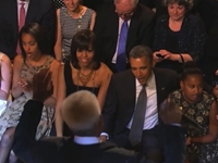 Obama Kids Bored At Soul Concert