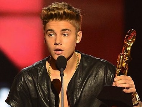 Bieber Booed At Billboard Music Awards