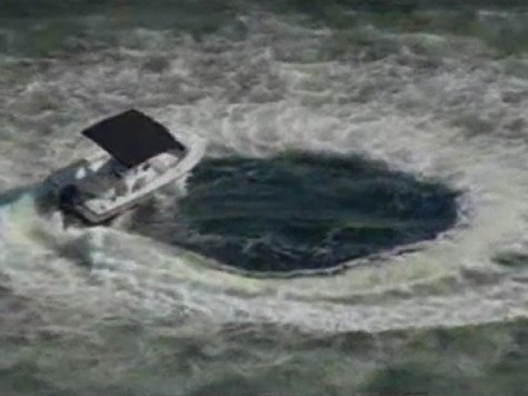 WATCH: Out-of-Control Boat Does Sea Donuts