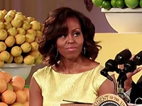 Michelle Obama Hosts Kids' 'State Dinner'