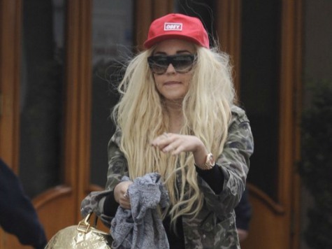 Actress Amanda Bynes Held on Mandatory Psych Evaluation After Fire