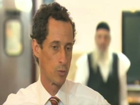 Orthodox Jew Video-Bombs Weiner's Press Conference