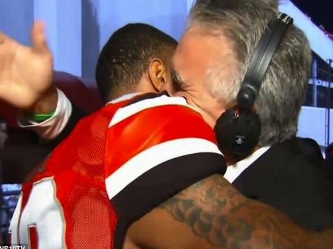 Entire Ohio Football Team Hugs Anchor After He Returns to Work Following Daughter's Death