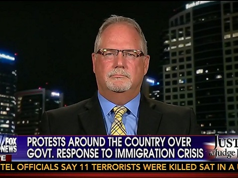 Former Border Patrol Chief: '1 in 5' Illegals Has Criminal Record