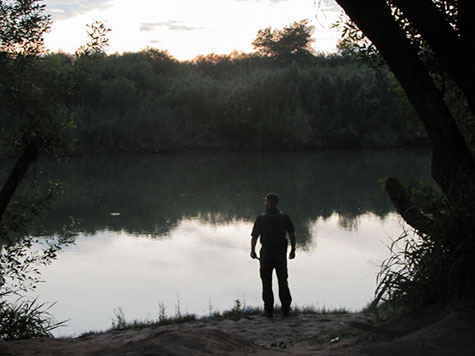 'Giant Gaps' in Laredo Border Sector Says Border Patrol Agent