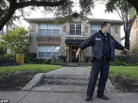 Second Ebola Patient's House Sealed; Reverse 911 Calls to Neighbors