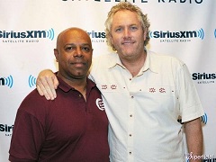 I miss @AndrewBreitbart, his late night texts and tweets