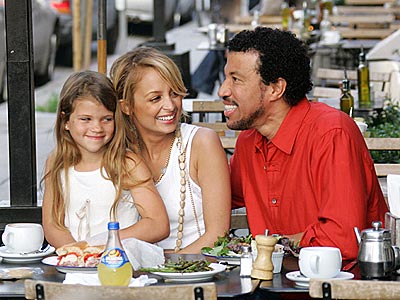 Lionel Richie: 'Dad To Dad, I've Been Billy Ray'