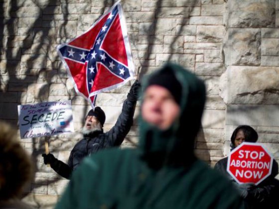Some Guy Brought a Confederate Flag to Atlanta's March for Life and the Associated Press Really Wants You to Know It